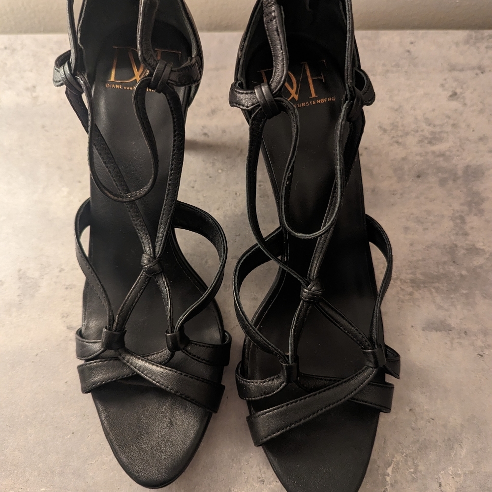 Diane von Furstenberg Nirvana Black Strappy Leather Slingback Heels Size 8M NIB